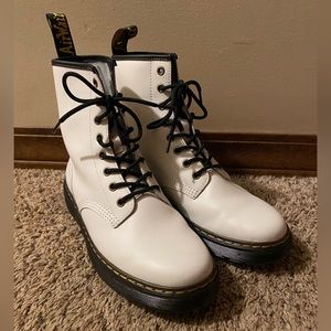Dr. Martens Women's Zavala AW004 White Leather Lace Up Combat Boots Size 9